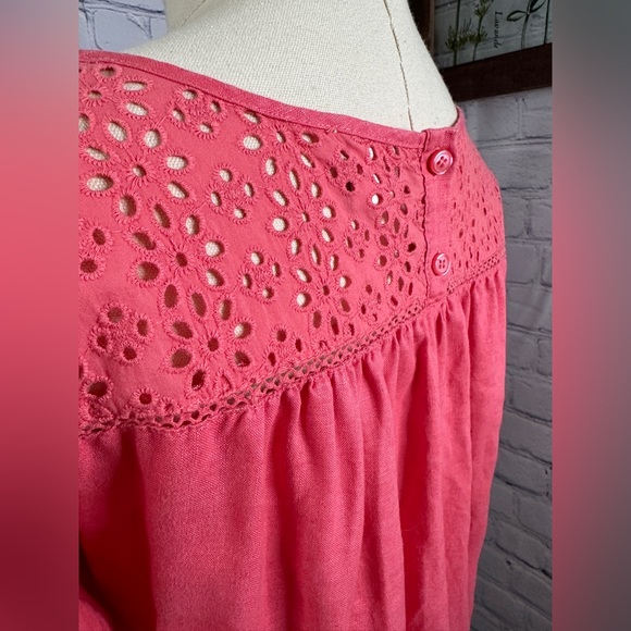 J.Crew 100% Linen Eyelet Blouse - Picture 5 of 6